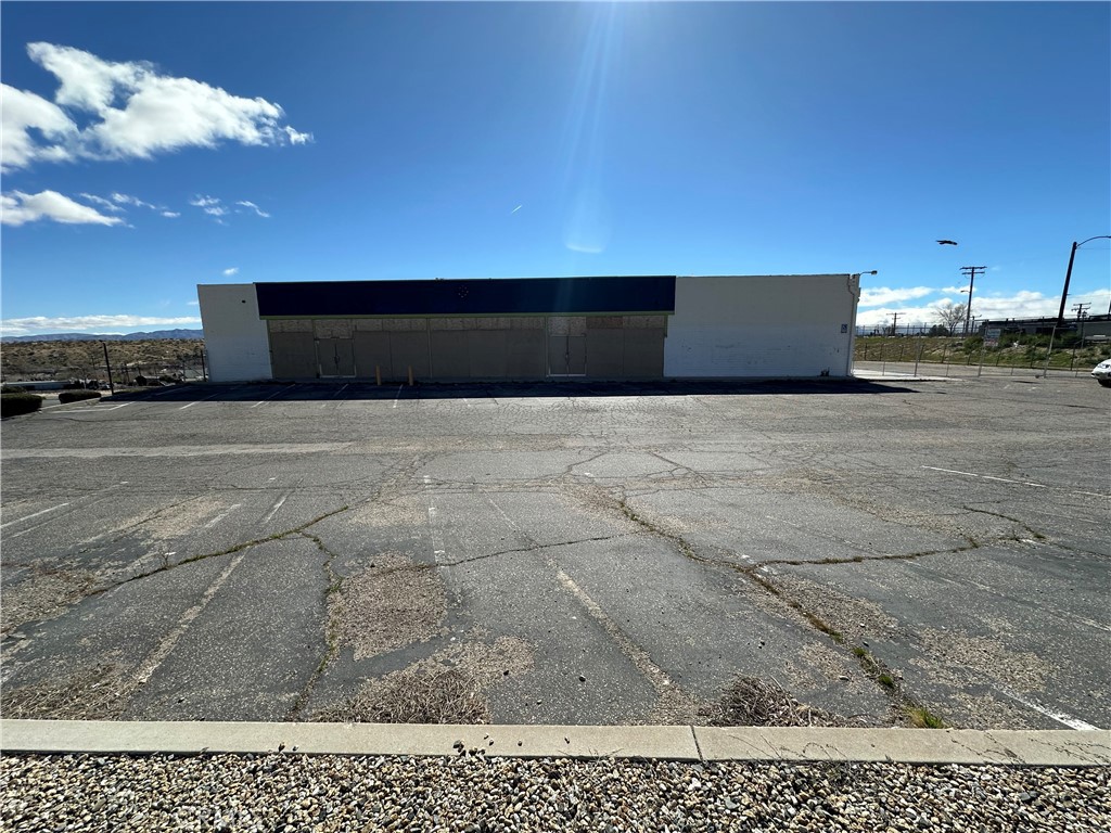 15095 7th Street Property Photo 1