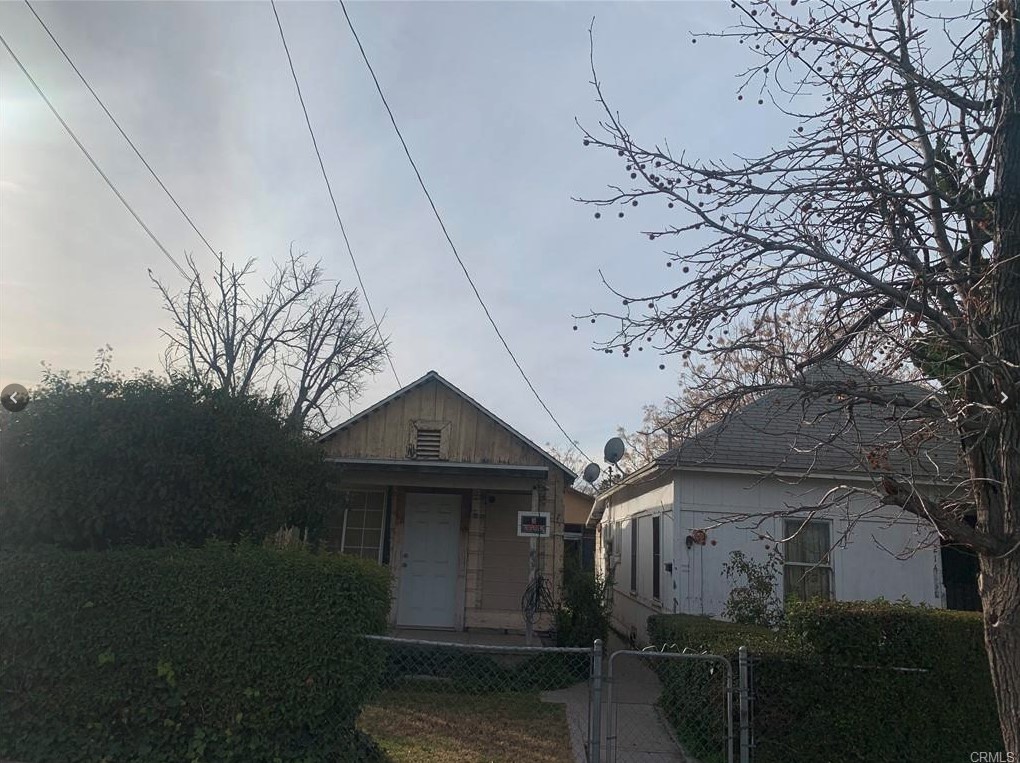 214 E High Avenue Property Photo