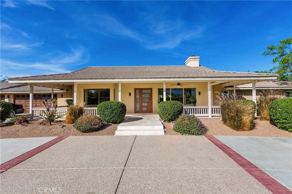 49048 Croquet Court Property Photo 4