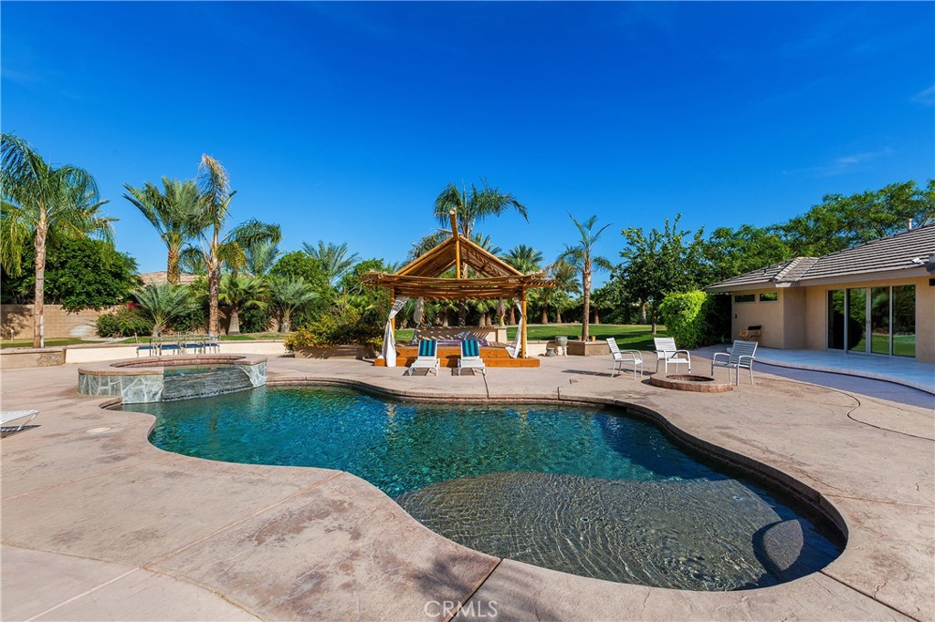 49048 Croquet Court Property Photo 40