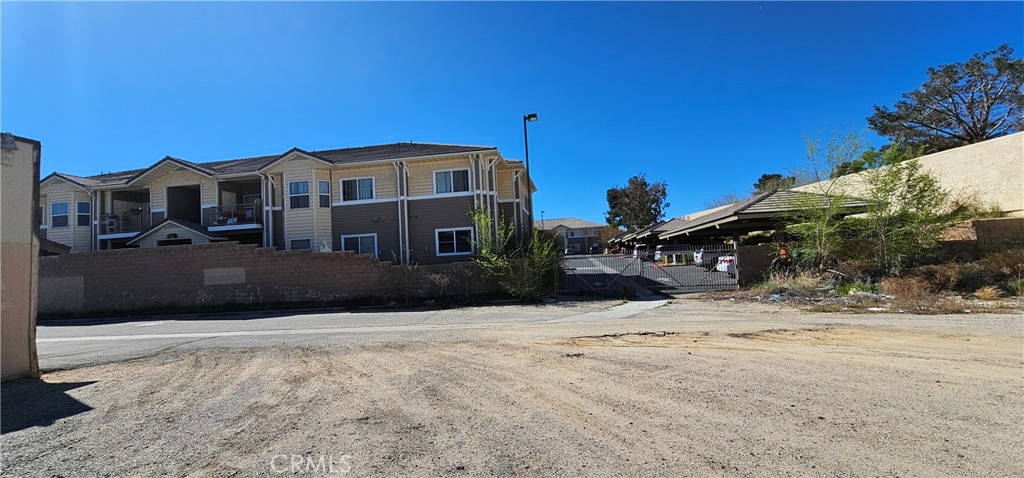 0 Lariat Property Photo 2