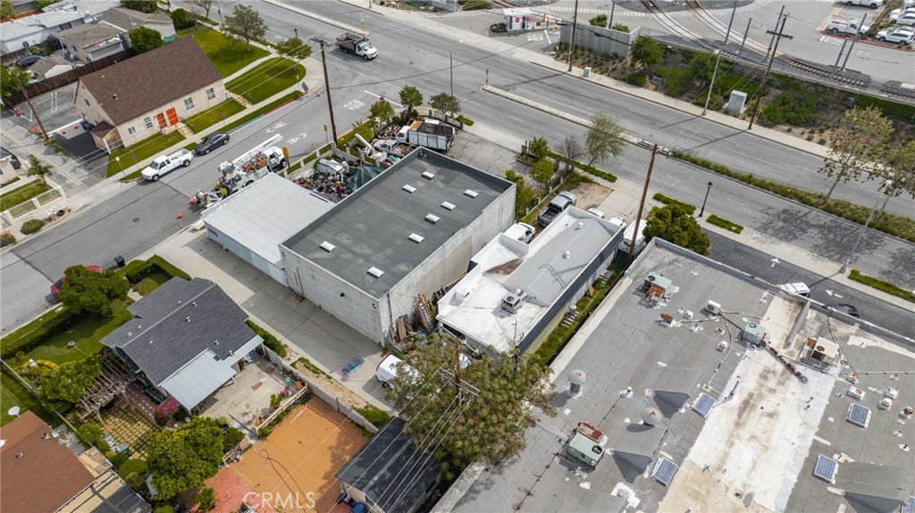 1609 S California Avenue Property Photo 29