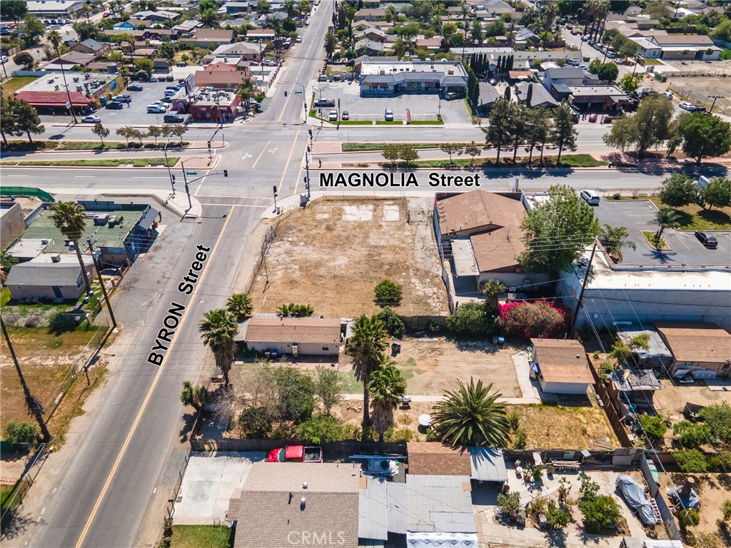 13653 Magnolia Avenue Property Photo
