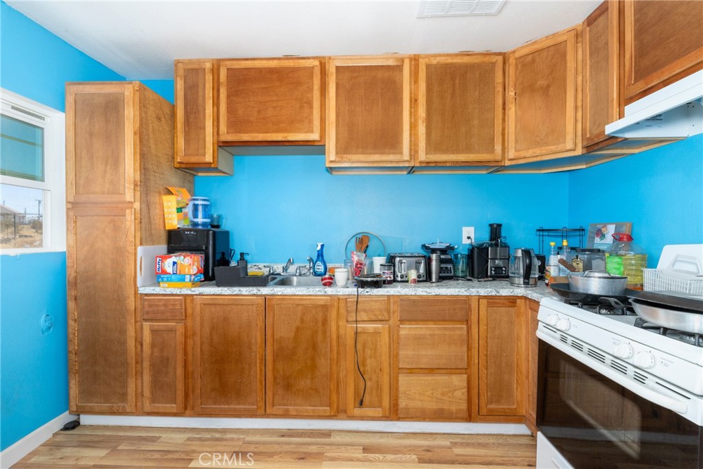 28157 Church Street Property Photo 12