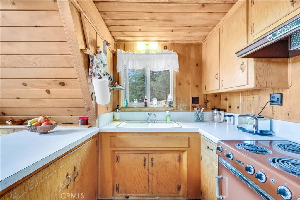 1830 W Ash Road Property Photo 16