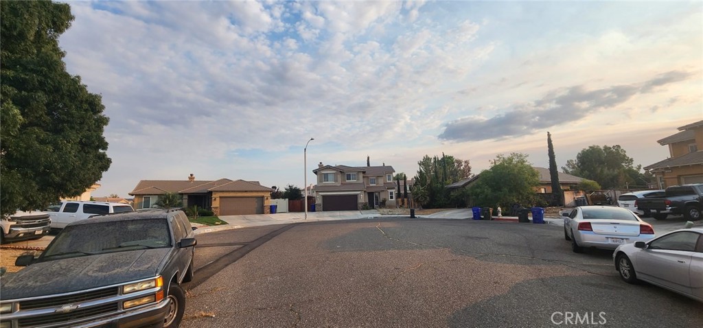 14527 Yarrow Court Property Photo 5