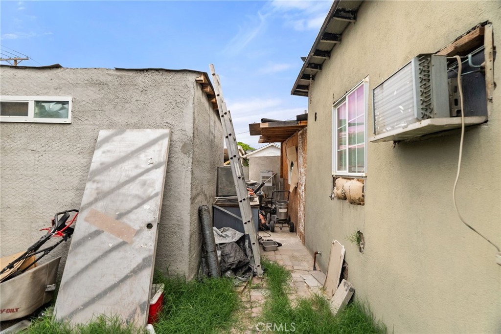 47770 Van Buren Street Property Photo 27