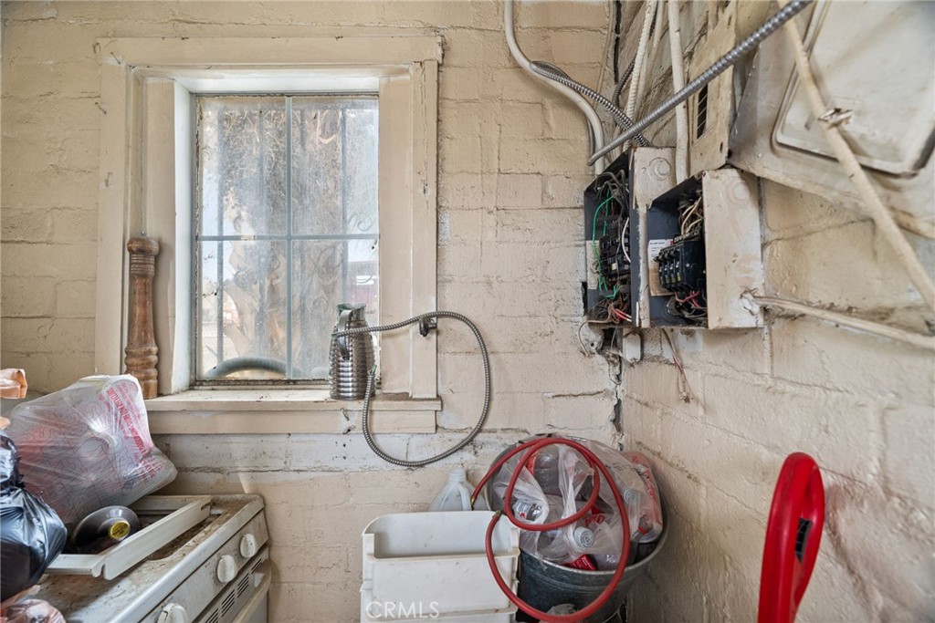47770 Van Buren Street Property Photo 30