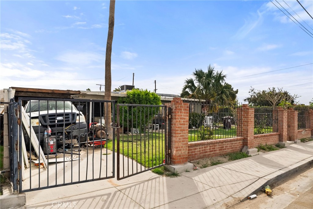 47770 Van Buren Street Property Photo 33