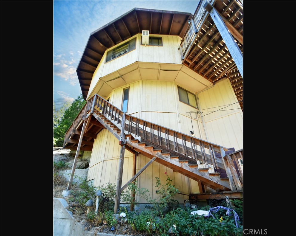 24847 Felsen Drive Property Photo 2