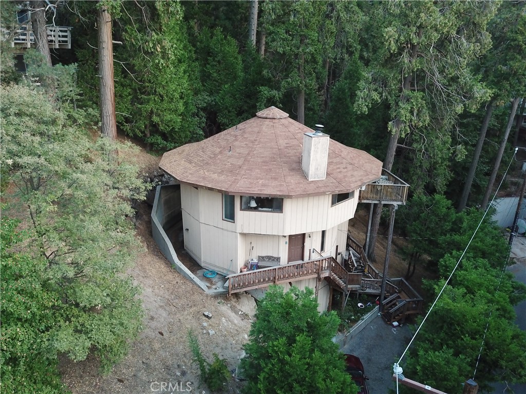 24847 Felsen Drive Property Photo 6