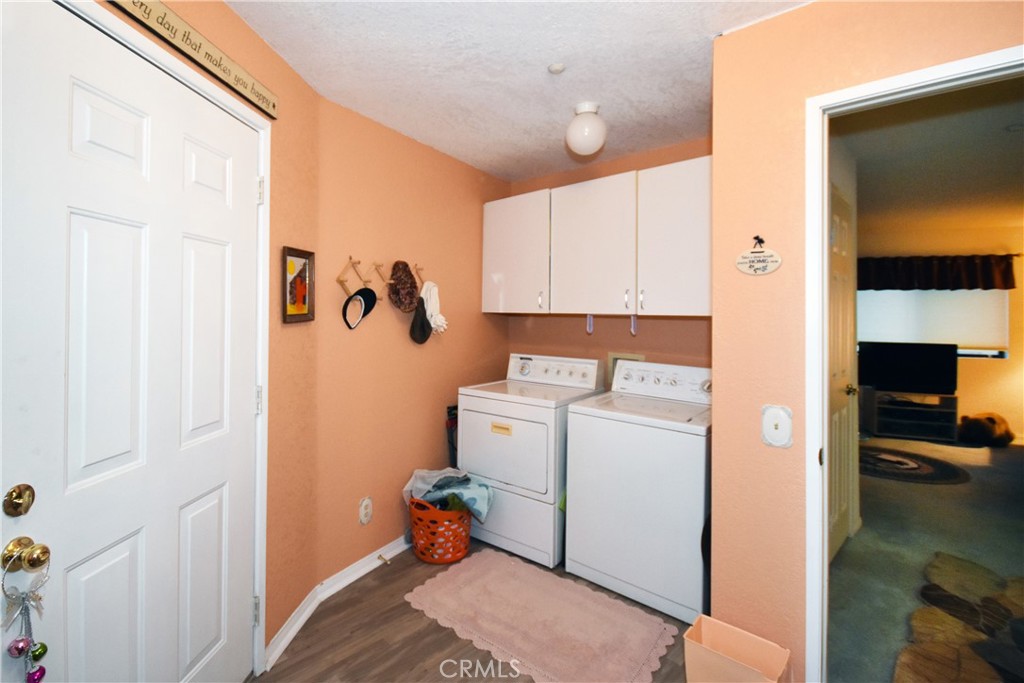 24847 Felsen Drive Property Photo 12