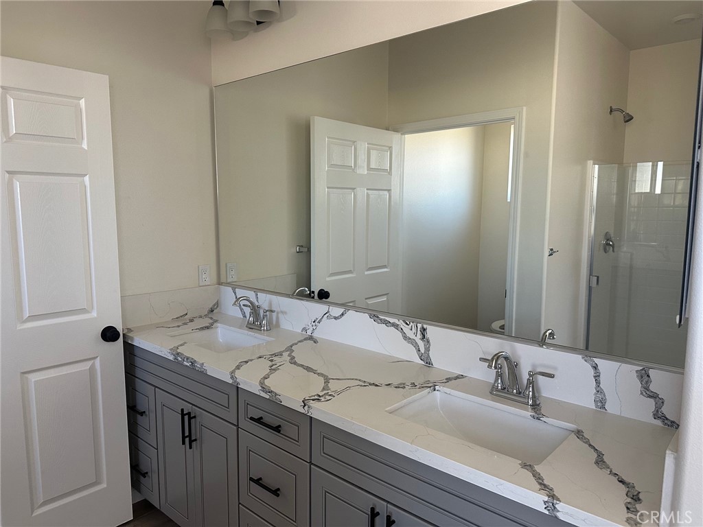 21402 Short Ridge Street Property Photo 19