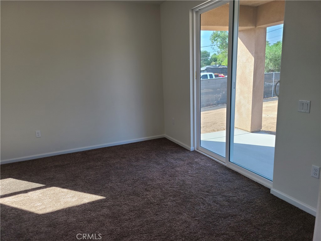 21402 Short Ridge Street Property Photo 22