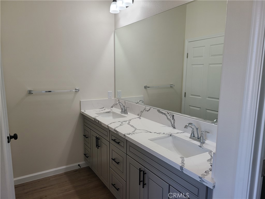 21402 Short Ridge Street Property Photo 23