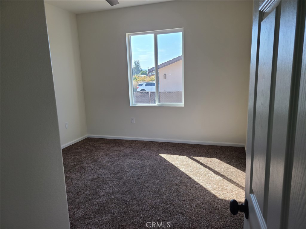 21402 Short Ridge Street Property Photo 30