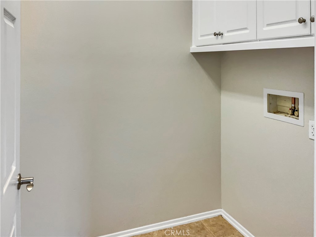 277 Bloomington Avenue 132 Property Photo 15