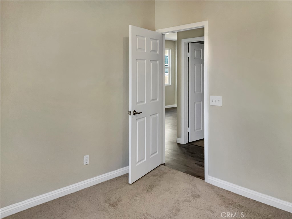 277 Bloomington Avenue 132 Property Photo 17