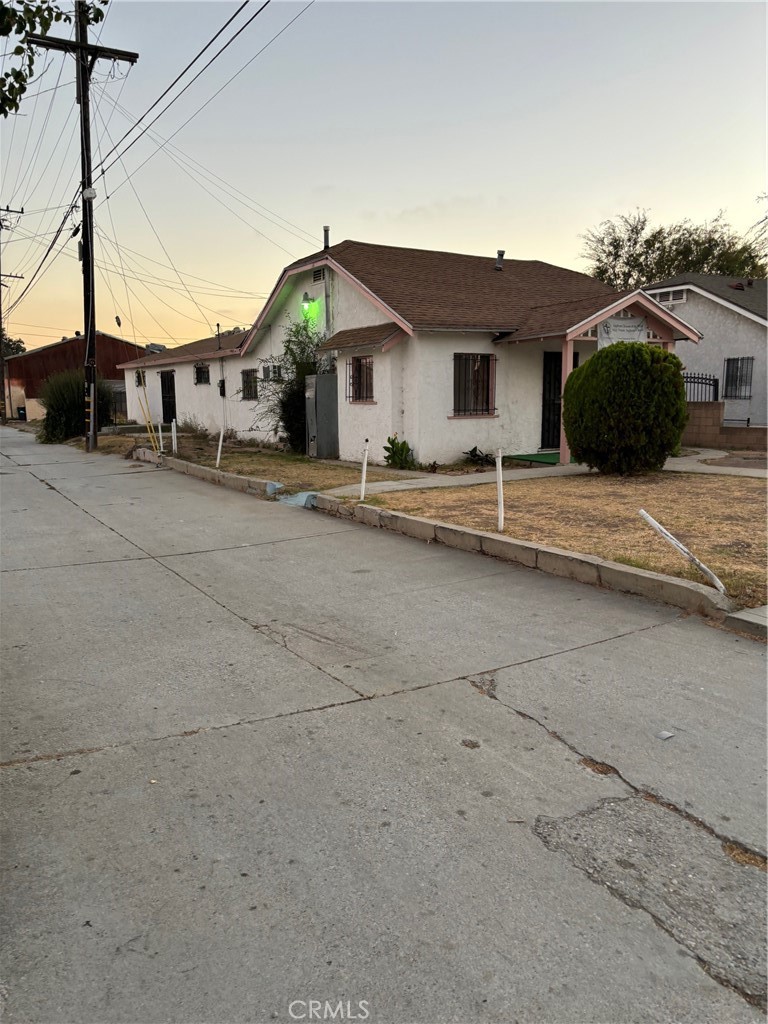 3612 W 64th Street Property Photo 2