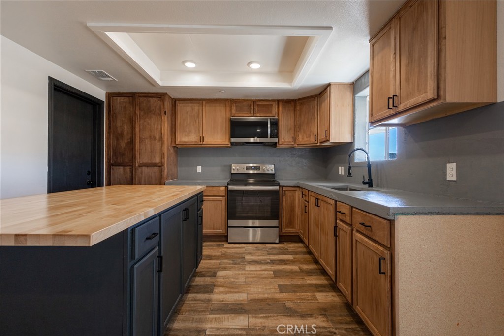7415 La Mesa Road Property Photo 9