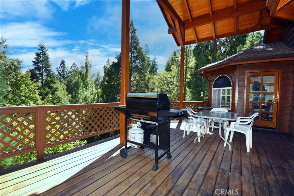 27547 W Shore Road Property Photo 4