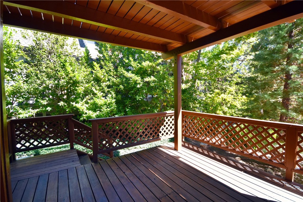 27547 W Shore Road Property Photo 11