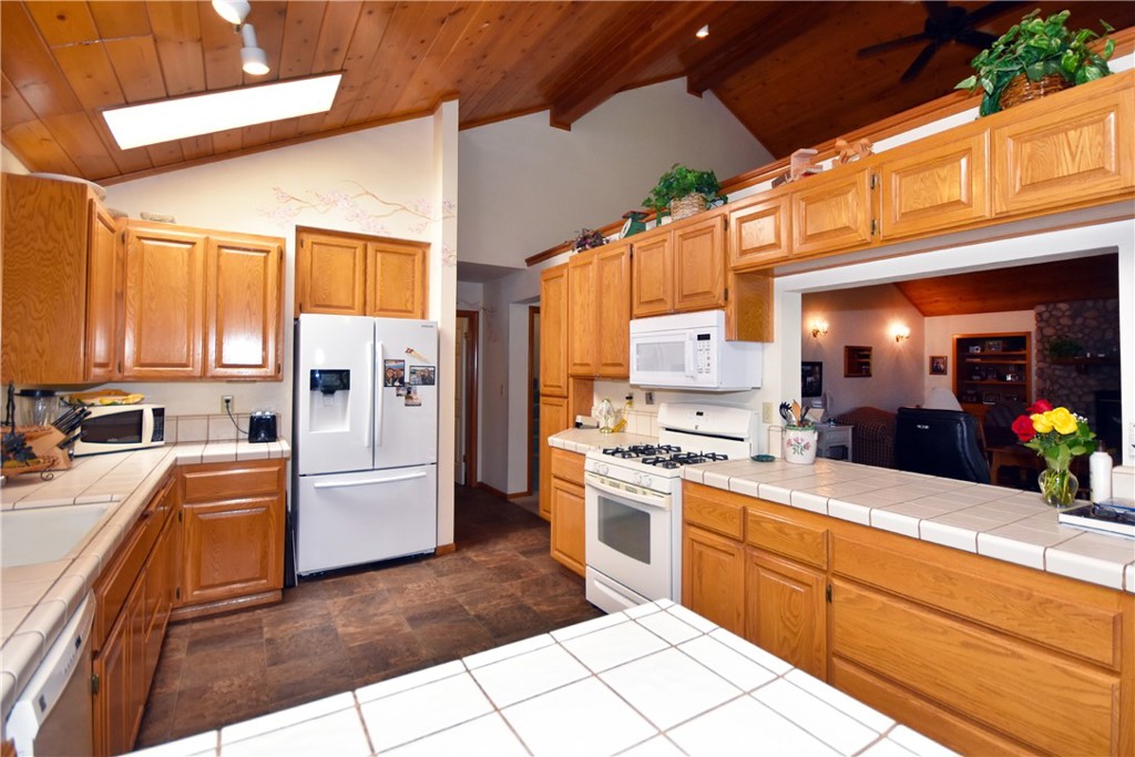 27547 W Shore Road Property Photo 40