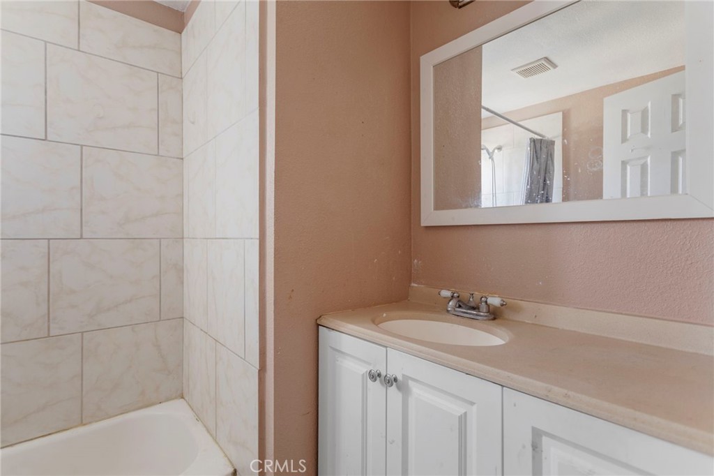 26250 E 9th Street 137 Property Photo 16