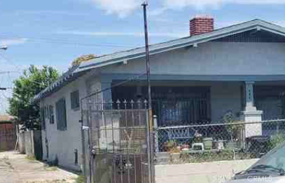 859 W 54th Street Property Photo 2