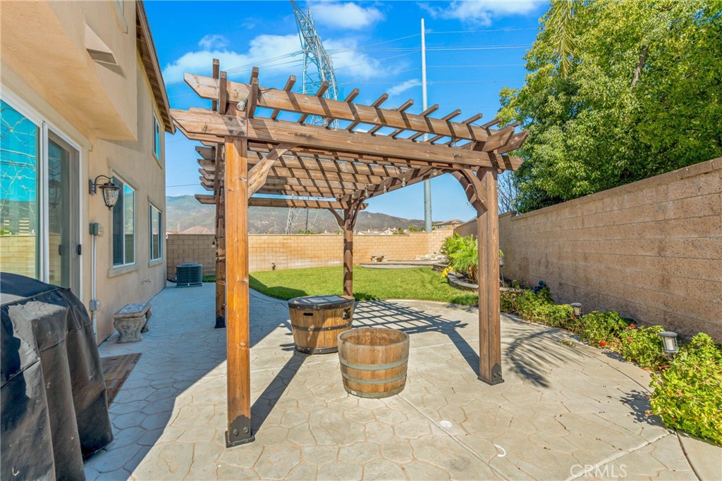 5513 Garibaldi Way Property Photo 33