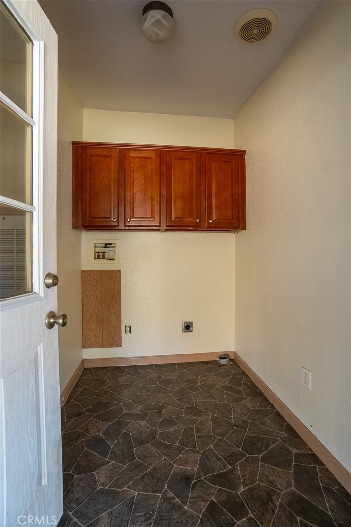 21050 Elton Lane Property Photo 15