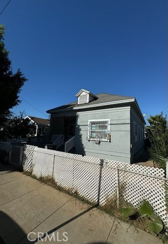 115 S Fresno Street Property Photo 2