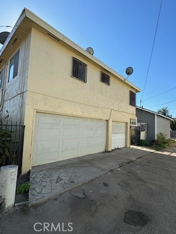 115 S Fresno Street Property Photo 3