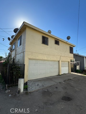 115 S Fresno Street Property Photo 4
