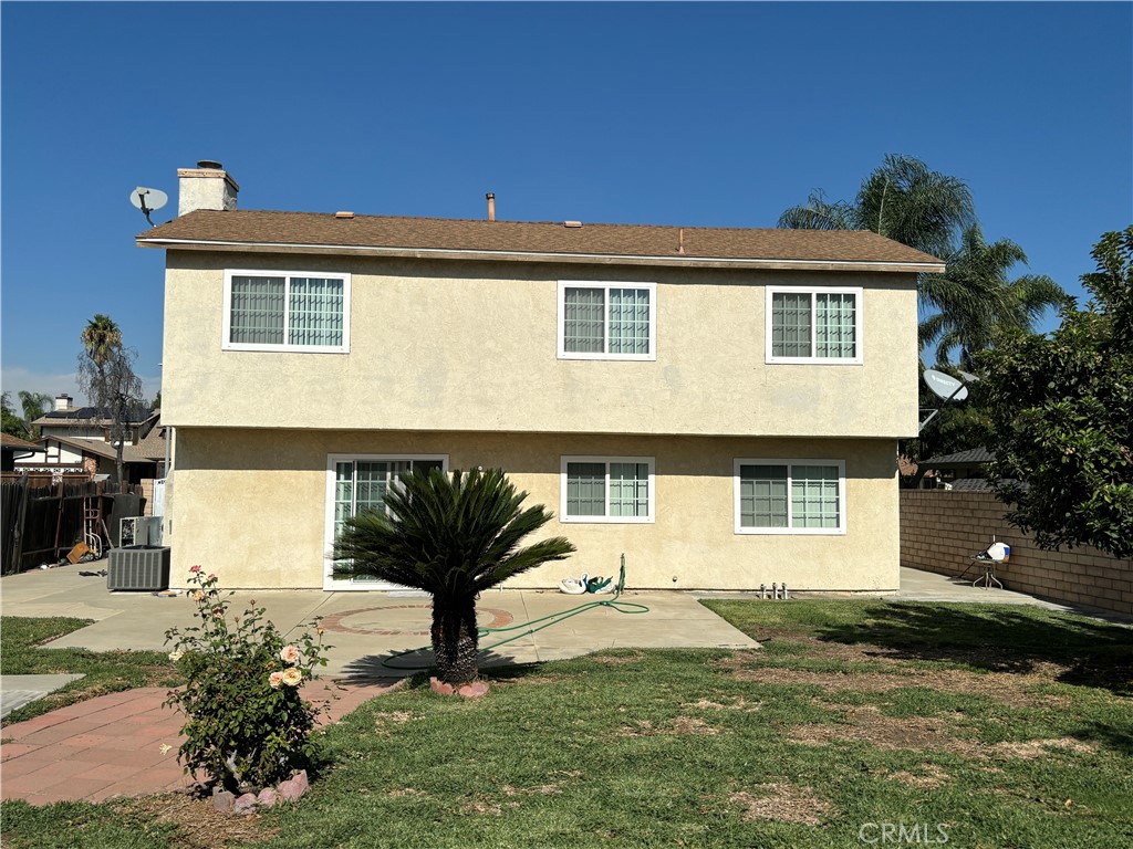 18113 Raymond Court Property Photo 5