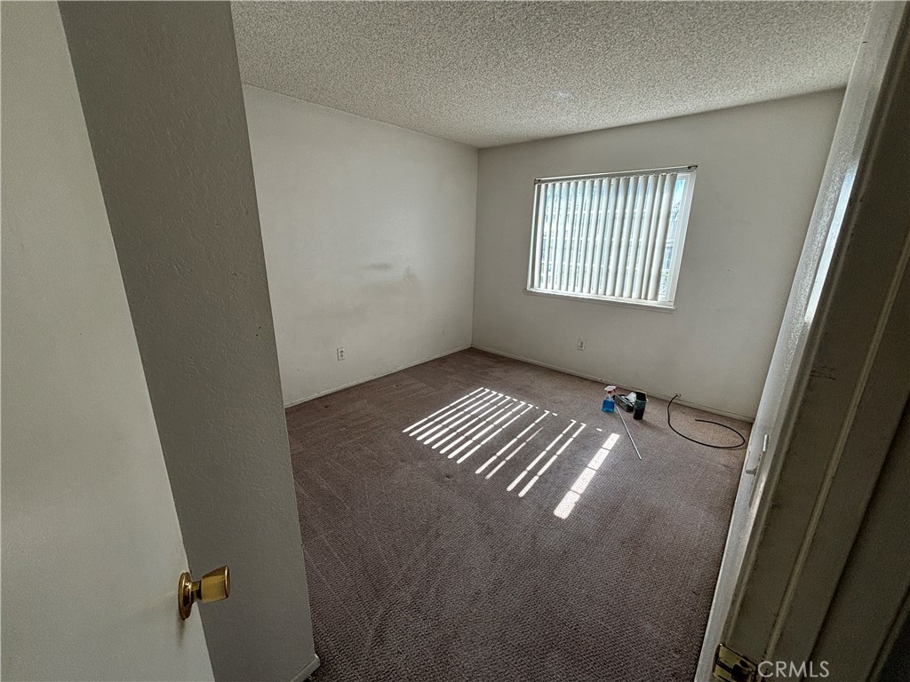 18113 Raymond Court Property Photo 13