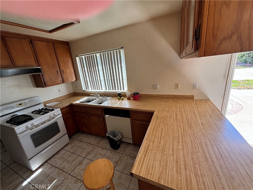 18113 Raymond Court Property Photo 22