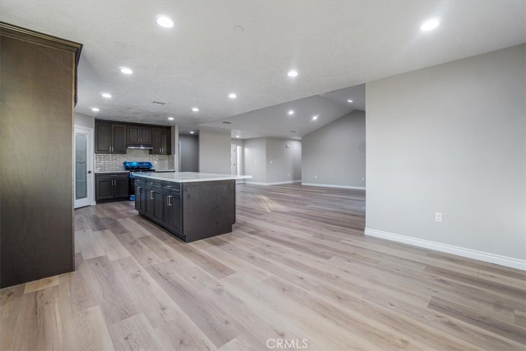 18363 Fresno Street Property Photo 15