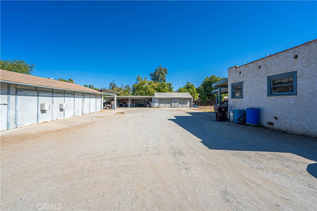 26380 Green Avenue Property Photo 3