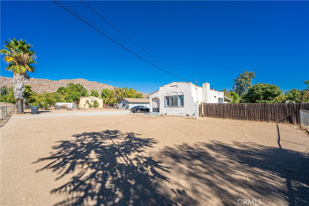 26380 Green Avenue Property Photo 5