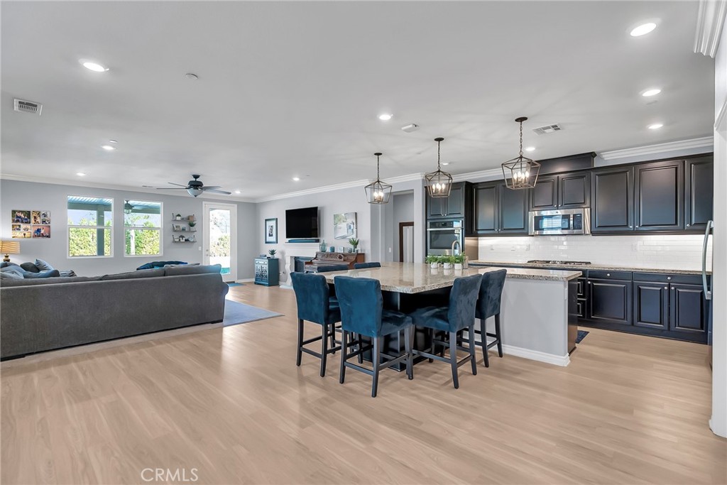 16568 Fleur Boulevard Property Photo 9