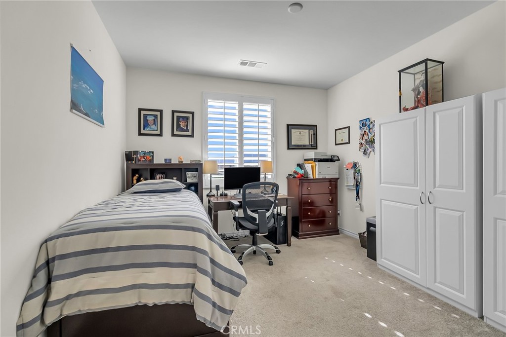 16568 Fleur Boulevard Property Photo 18