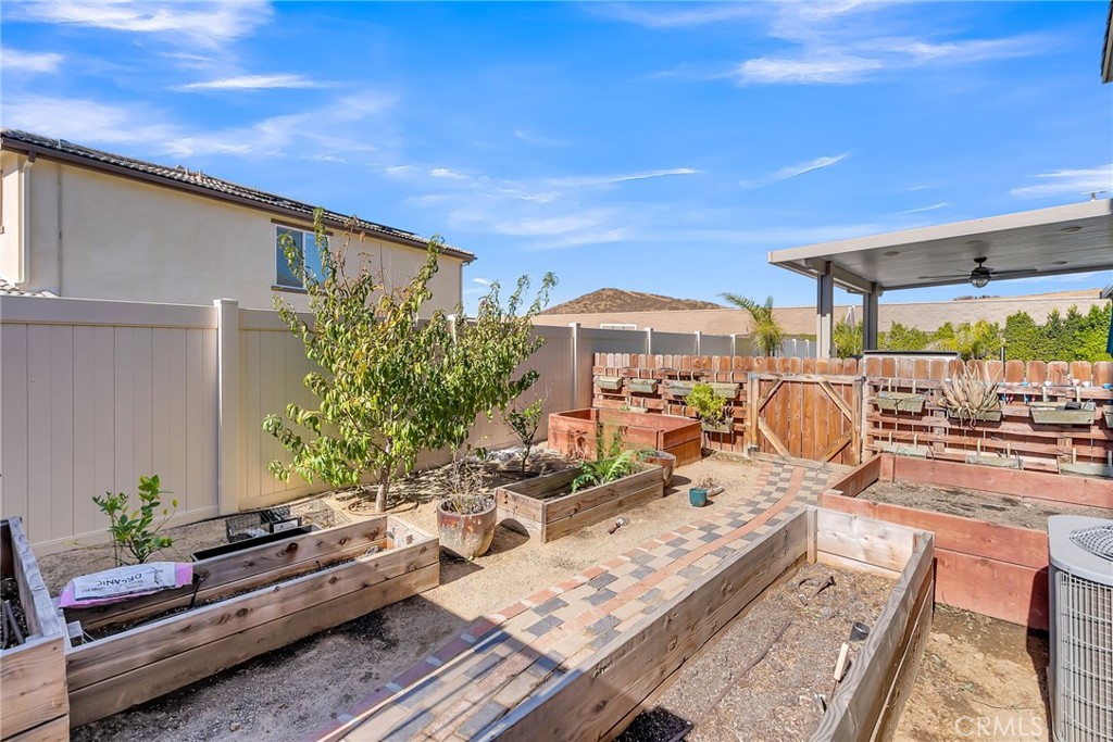 16568 Fleur Boulevard Property Photo 42