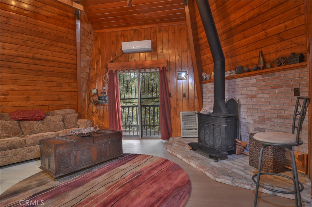 31438 Easy Street Property Photo 6