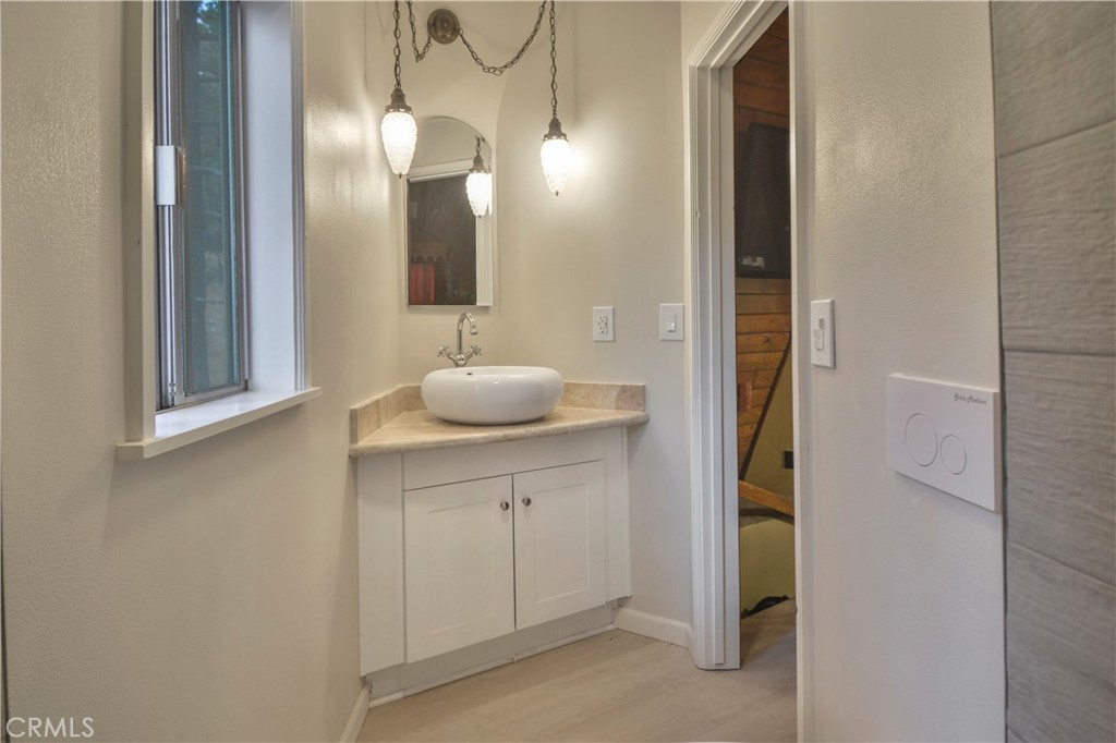 31438 Easy Street Property Photo 16