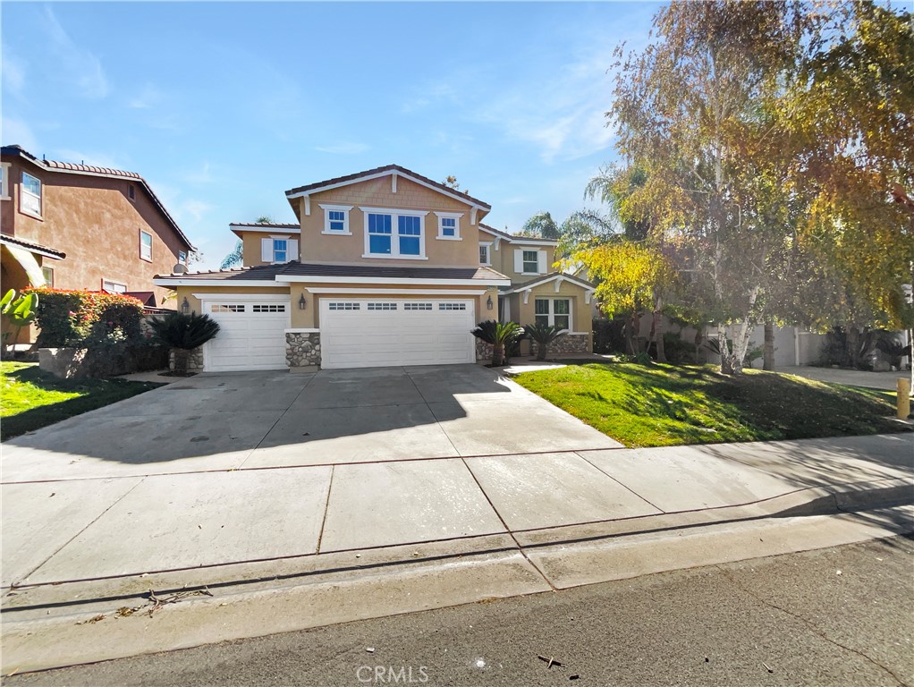 46332 Kohinoor Way Property Photo 1