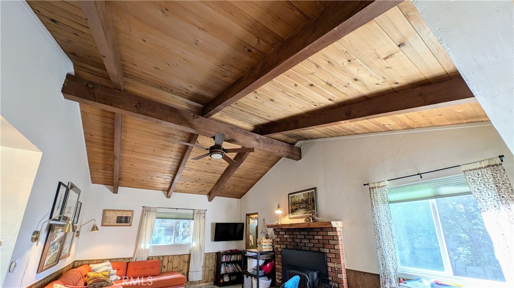 2552 Catalina Drive Property Photo 6