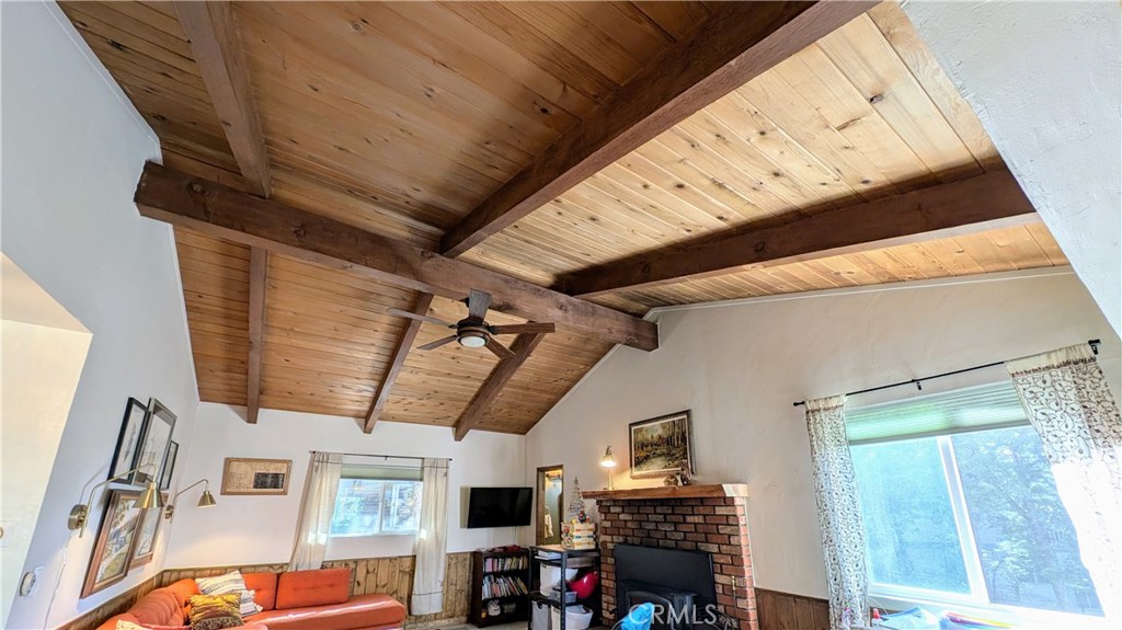 2552 Catalina Drive Property Photo 6