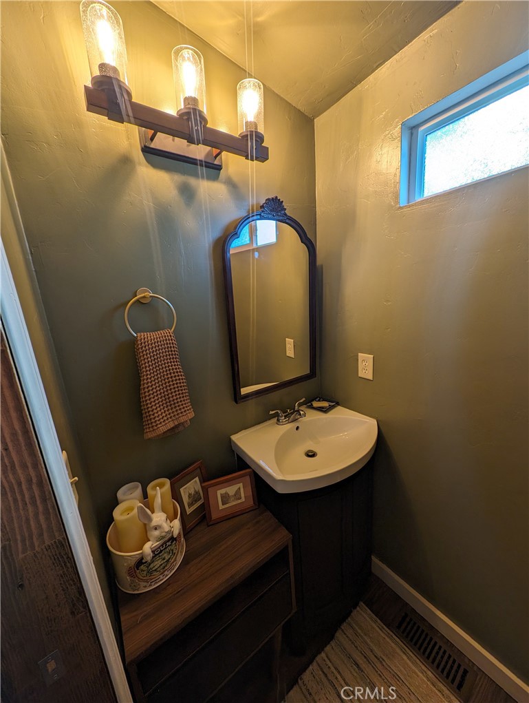 2552 Catalina Drive Property Photo 9