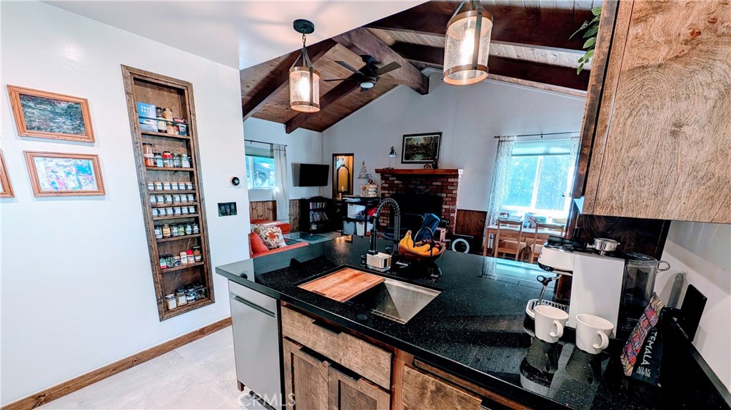 2552 Catalina Drive Property Photo 11